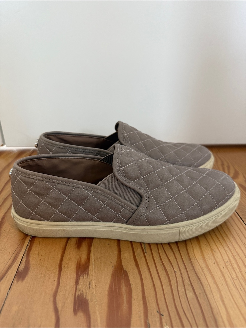 Steve Madden Quilted Slip-On Sneakers in Taupe and Cream